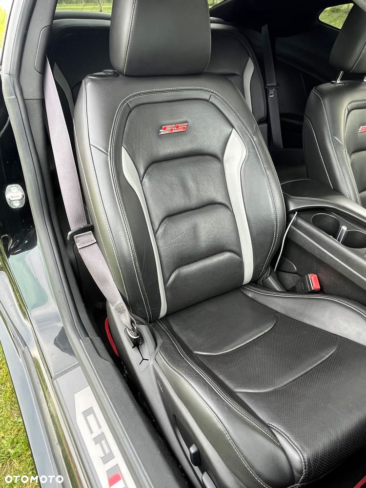 Chevrolet Camaro Touring 6.2 V8 - 12