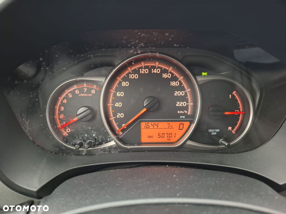 Toyota Yaris 1.33 Dynamic MS EU6 - 12