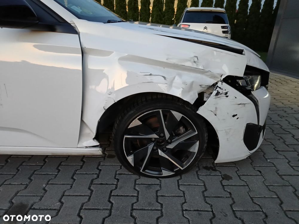 Peugeot 308 SW BlueHDi 130 EAT8 Allure - 9