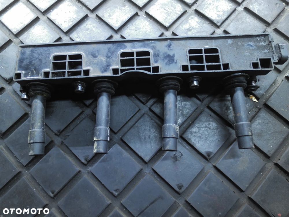 CEWKA ZAPŁONOWA NGK OPEL ASTRA G 1.4 16V U6002 - 1
