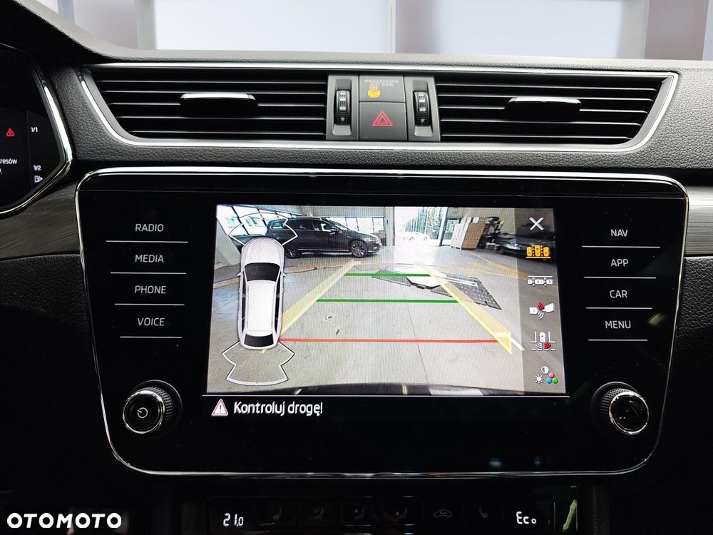 Skoda Superb 1.4 TSI Plug-In Hybrid Style DSG - 19