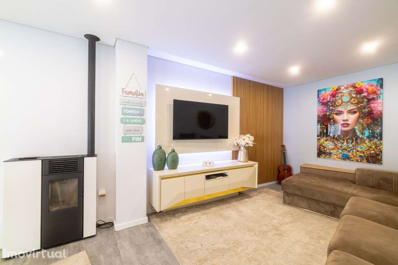 Moradia Térrea T2+1 | Folgosa - Maia | Piscina | Jardim | Terreno 721m - Grande imagem: 5/35