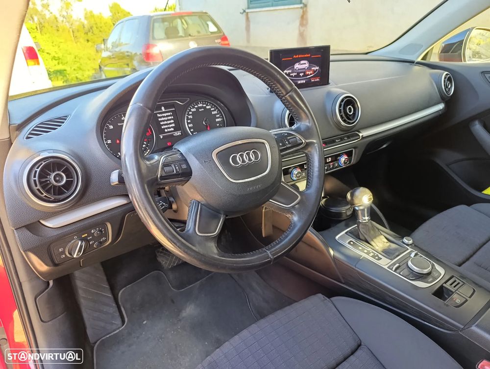 Audi A3 Sportback 2.0 TDI S tronic - 4