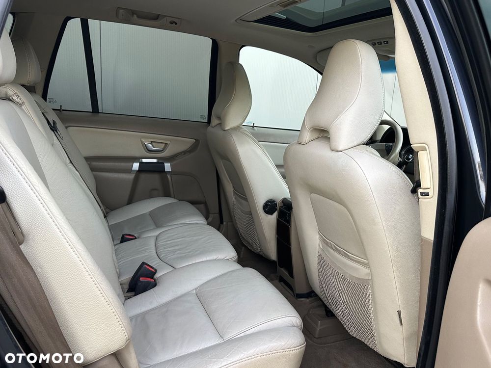 Volvo XC 90 - 12