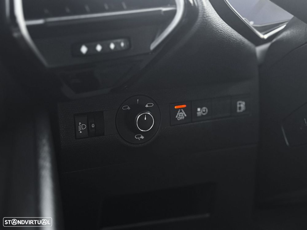 DS DS7 Crossback - 25