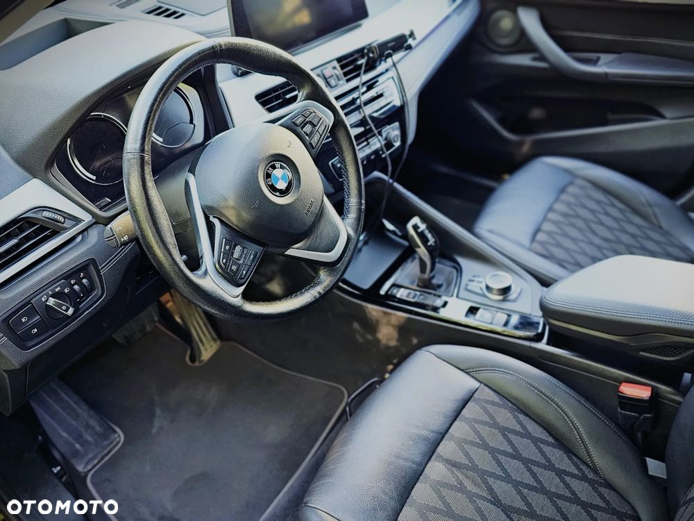 BMW X1 xDrive25d xLine - 13