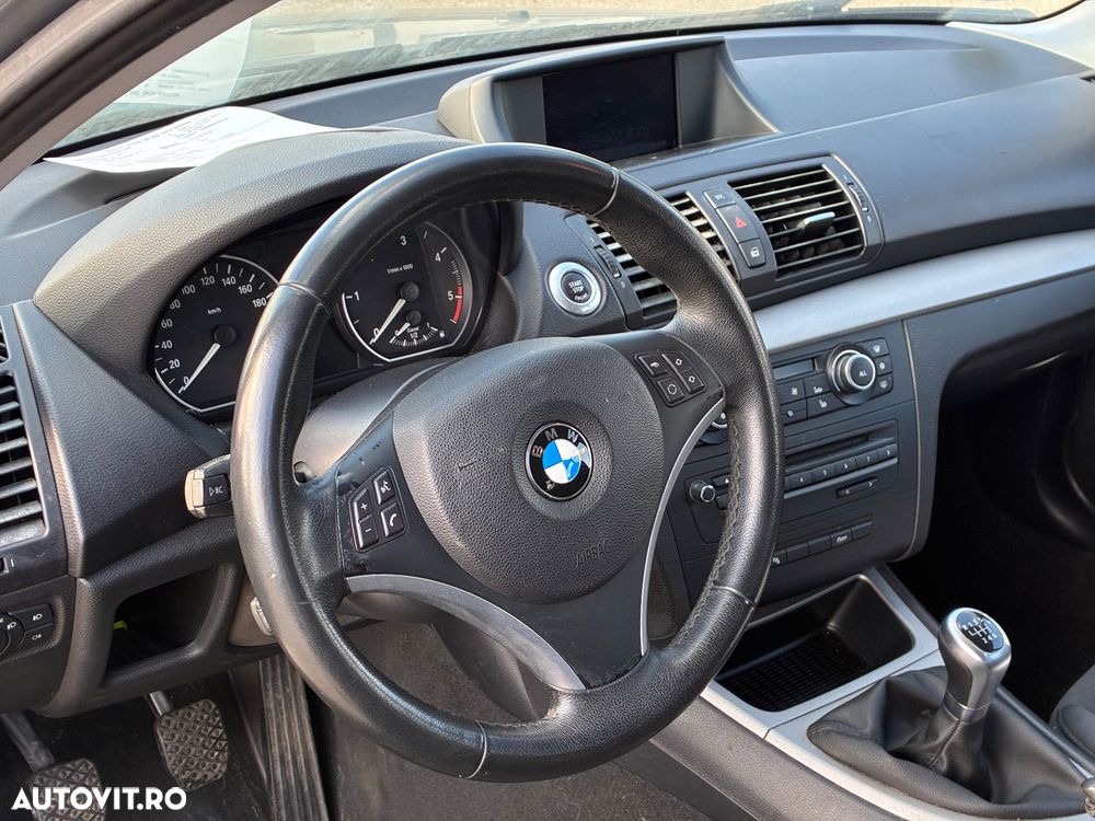 BMW Seria 1 116d - 5