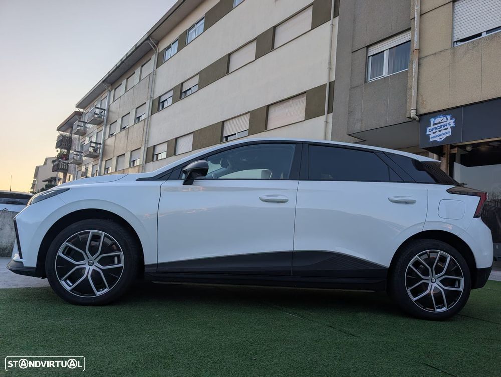 MG MG4 77 kWh Extended Range Luxury - 2