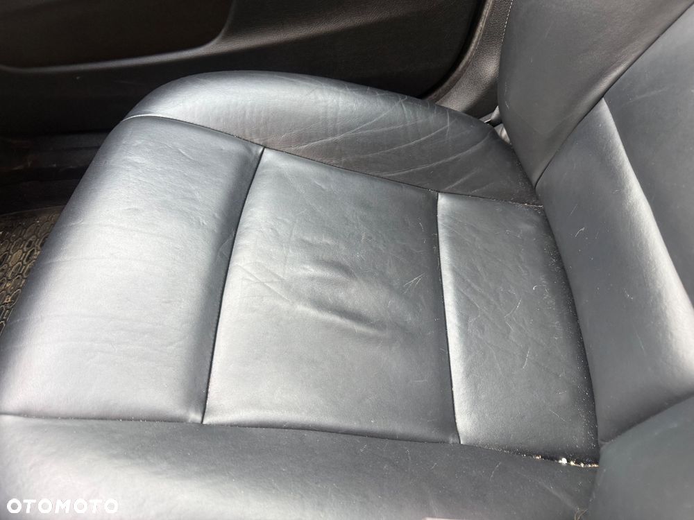 BMW Seria 5 528i xDrive - 10