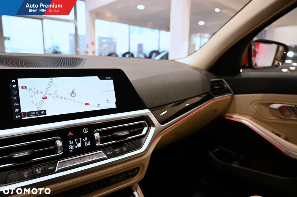 BMW Seria 3 320i - 9