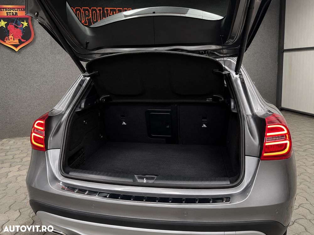 Mercedes-Benz GLA - 10