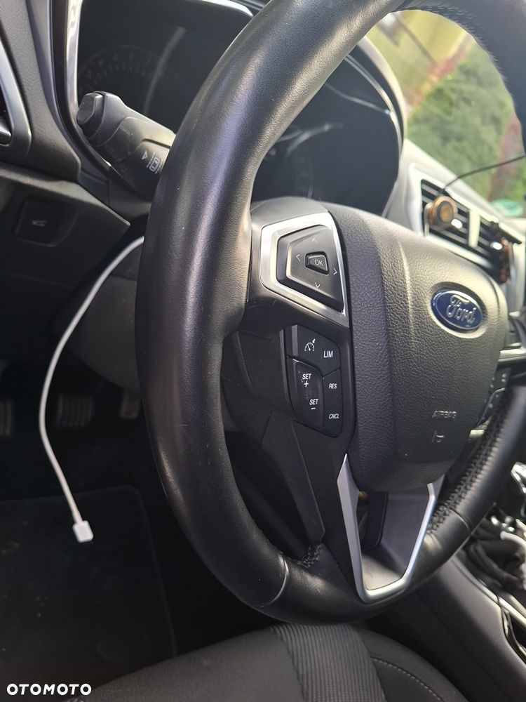 Ford Mondeo - 13