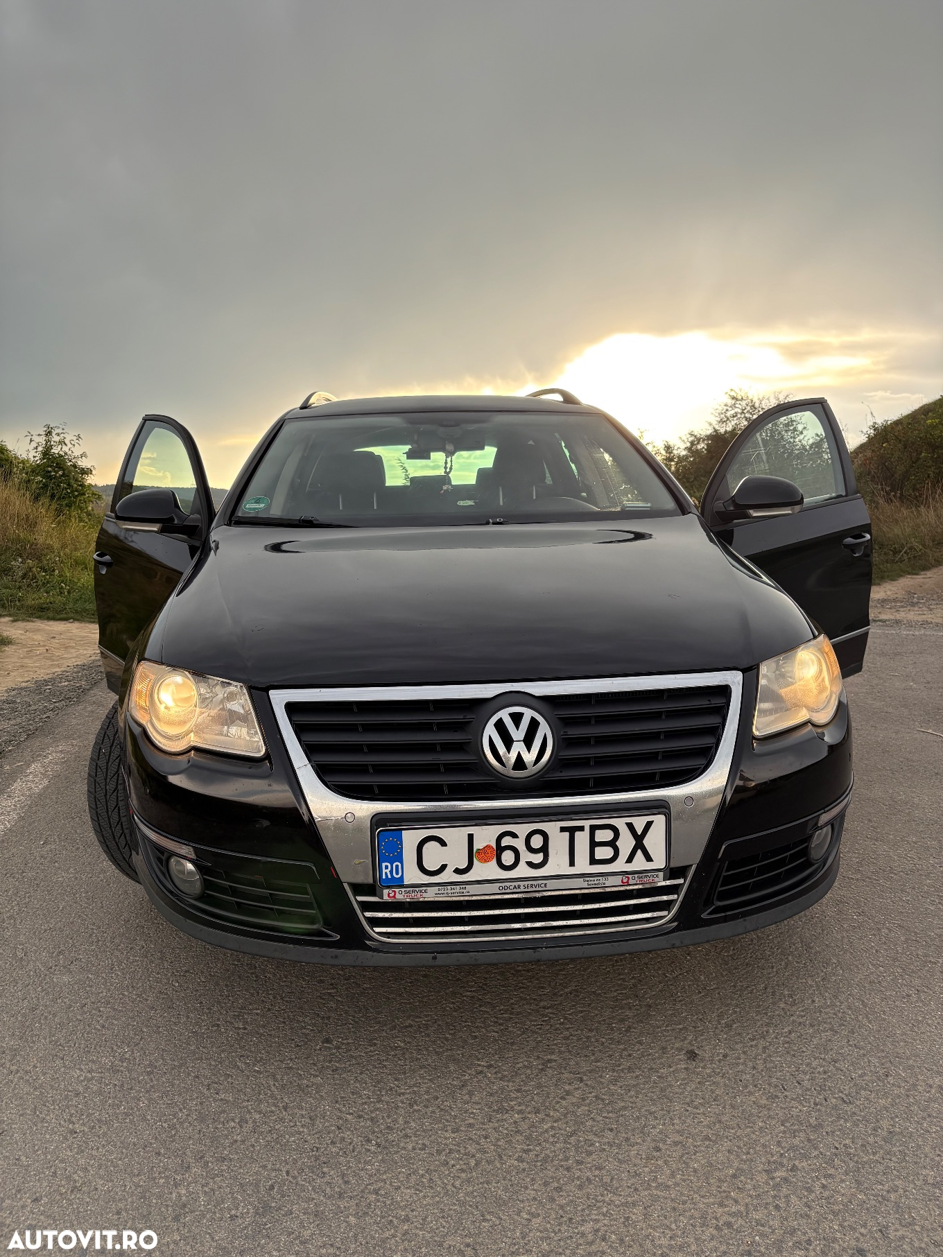 Volkswagen Passat Variant 2.0 Blue TDI DSG SCR R-Line - 13