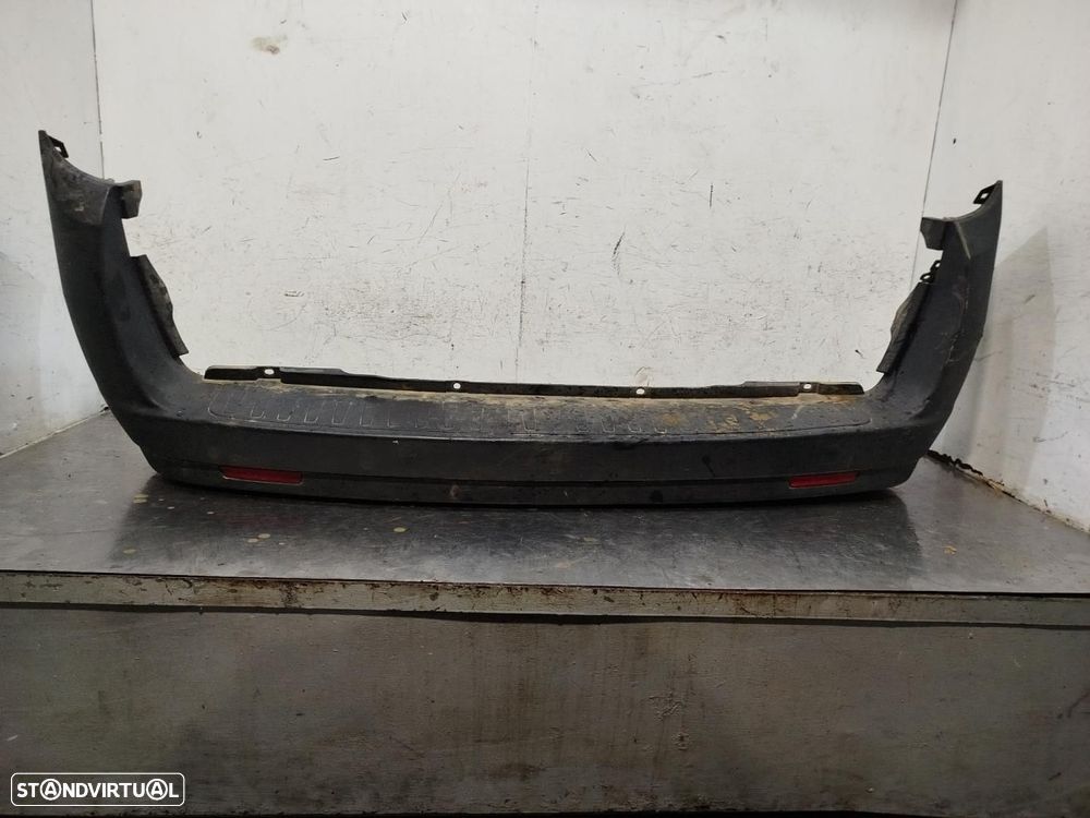 PARA-CHOQUES TRASEIRO FIAT II - 1