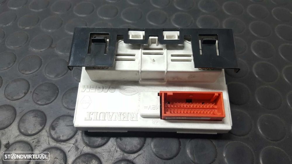 TELA/ECRÃ MULTIFUNÇÕES RENAULT MEGANE II BERLINA 3P CONFORT EXPRESSION - 6