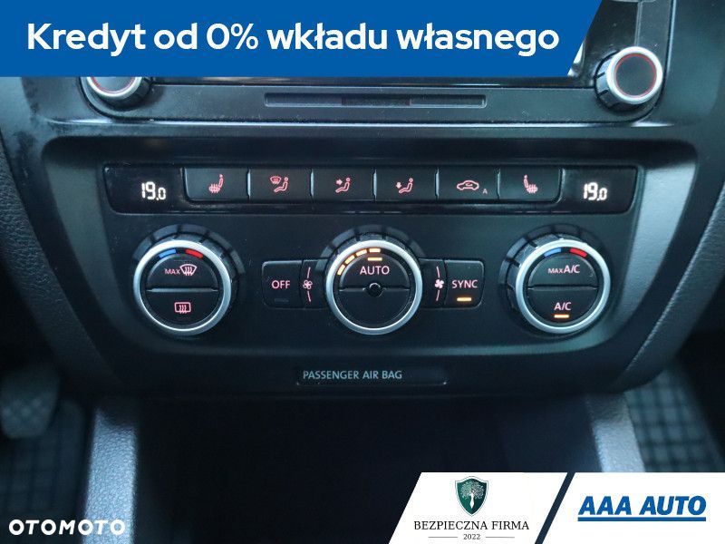 Volkswagen Jetta - 13