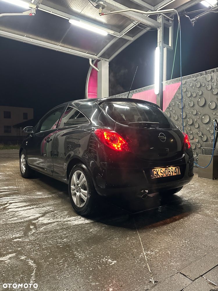 Opel Corsa 2012 photo 3