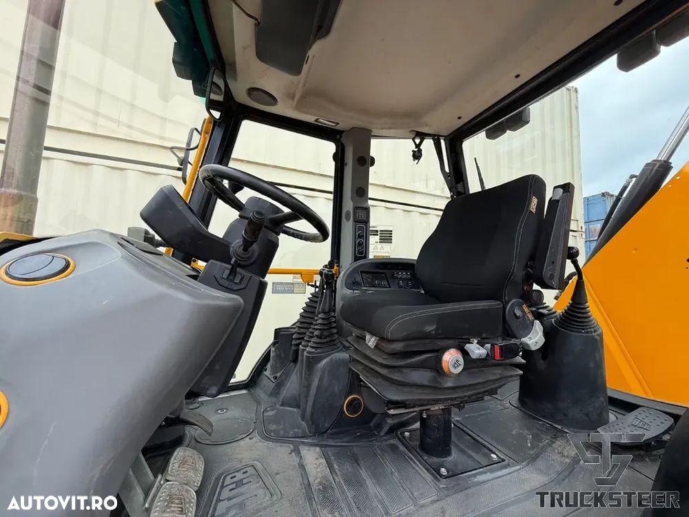 JCB 3CX - 11