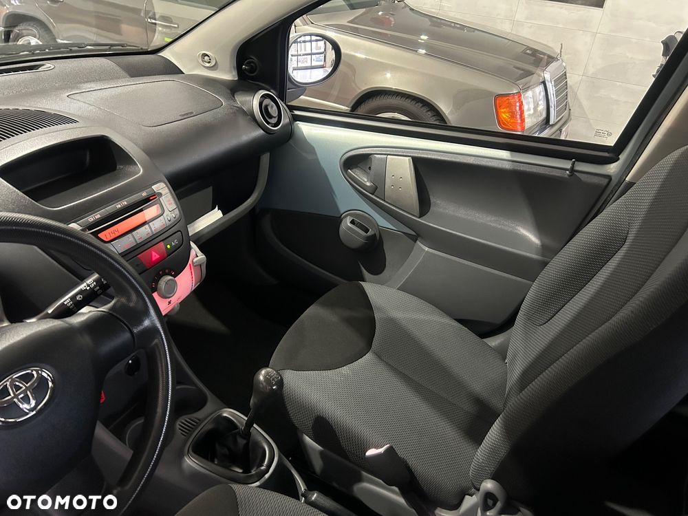 Toyota Aygo City - 14
