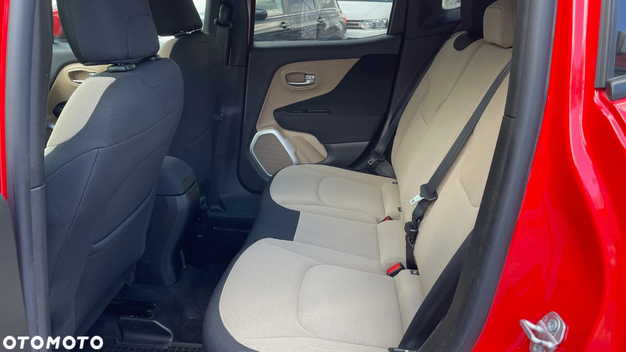 Jeep Renegade - 33