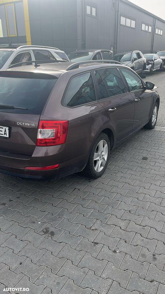 Skoda Octavia 1.6 TDI Active - 5