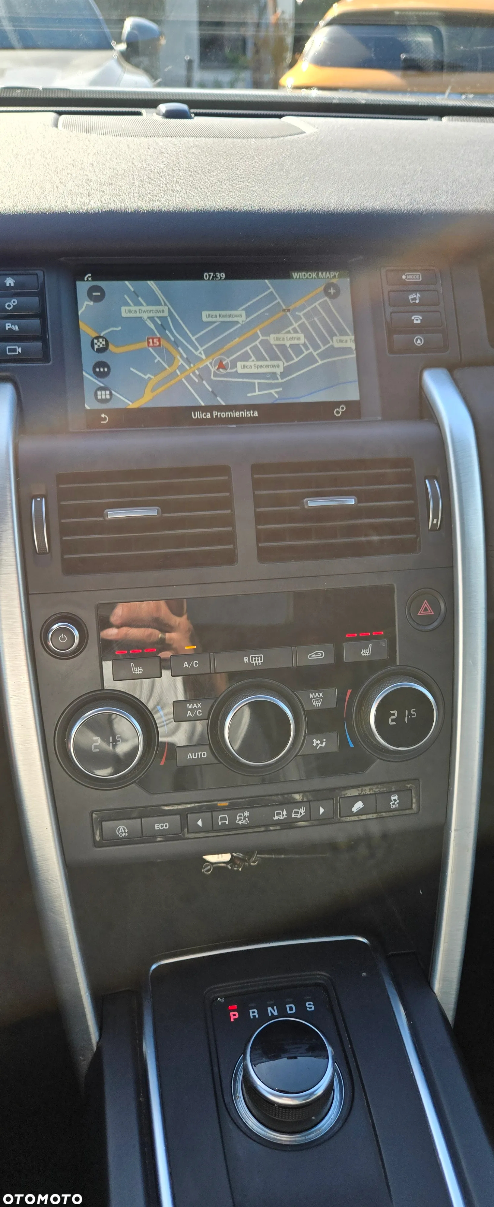 Land Rover Discovery Sport - 27