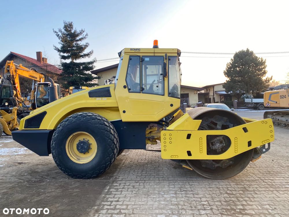 Bomag BW213DH-4, 2012 ROK, 5500 MTH, Z NIEMIEC, SUPER STAN - 3