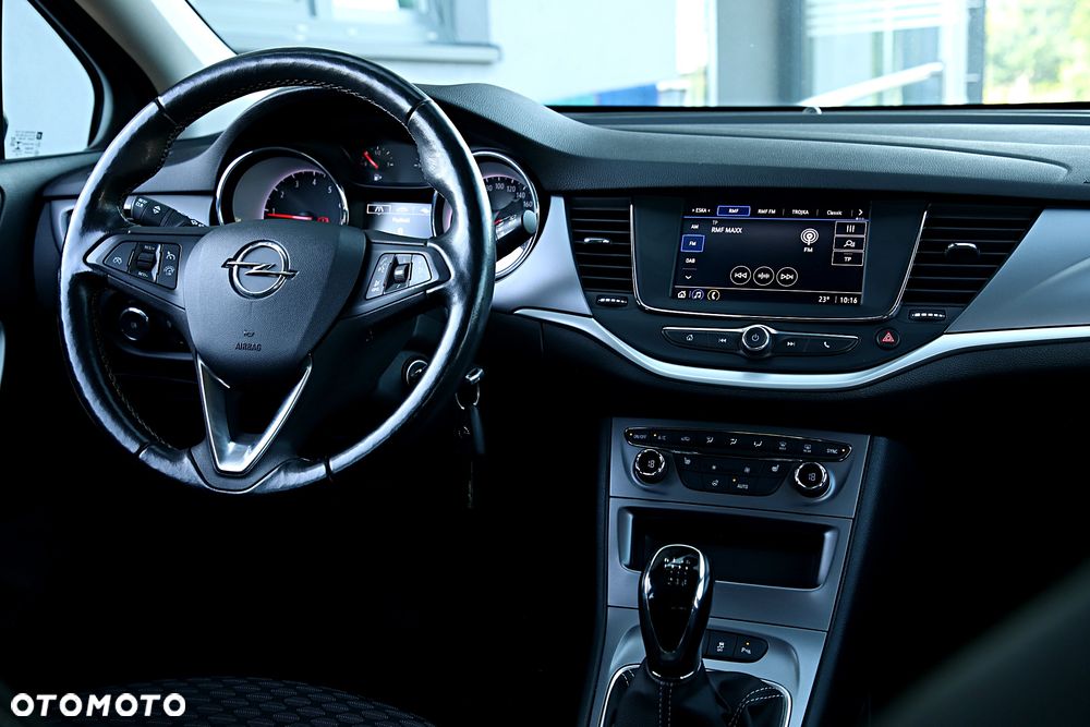 Opel Astra V 1.2 T Edition S&S - 28