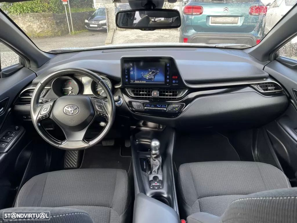 Toyota C-HR - 14