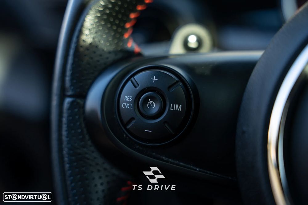MINI 3 Portas John Cooper Works Sport Aut. - 15