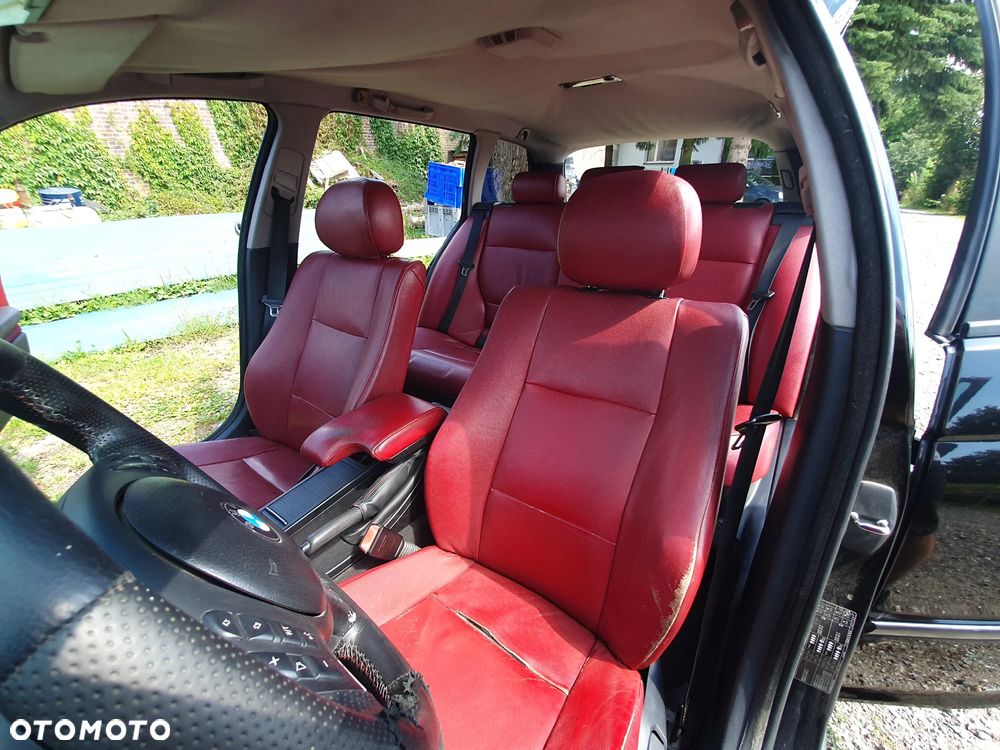 BMW Seria 3 320d Touring - 8