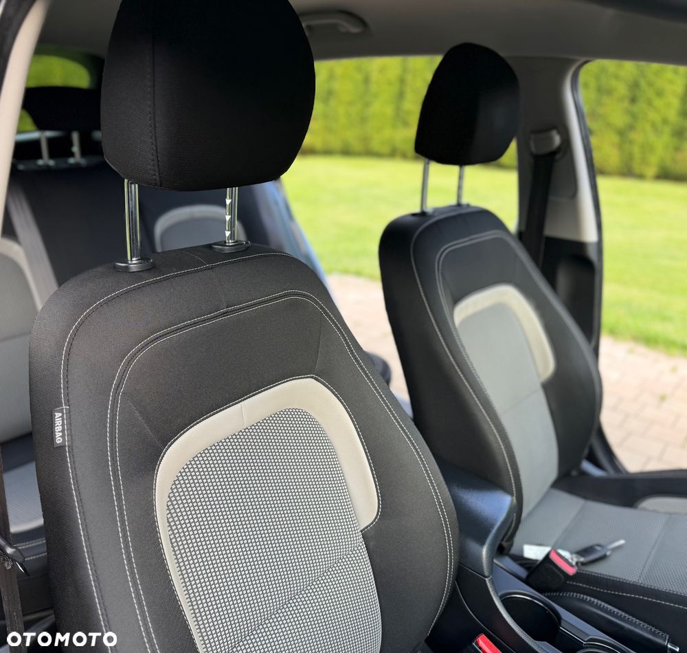 Kia Ceed 1.6 CRDi 128 ISG Platinum Edition - 28