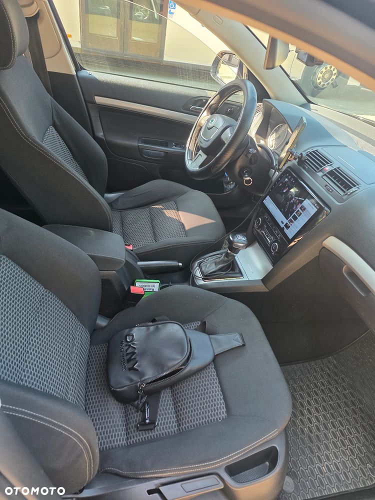 Skoda Octavia 1.6 TDI Ambition DSG - 7