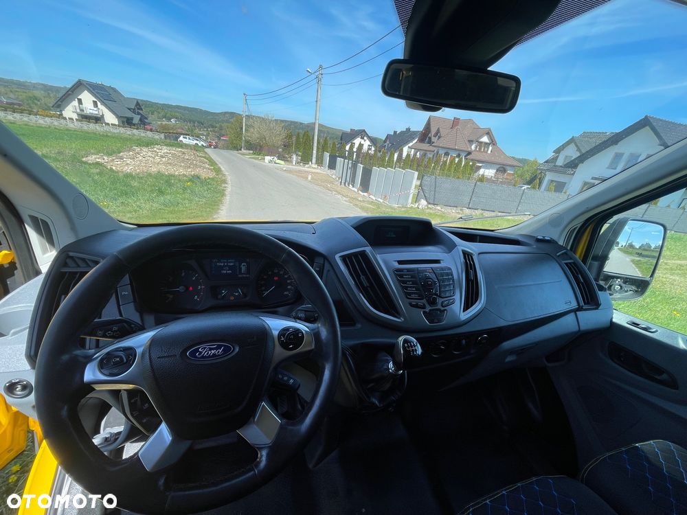 Ford Transit - 22
