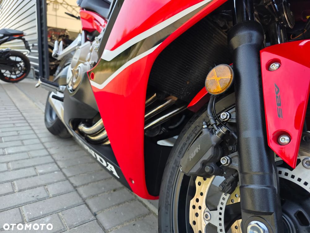 Honda CBR - 26