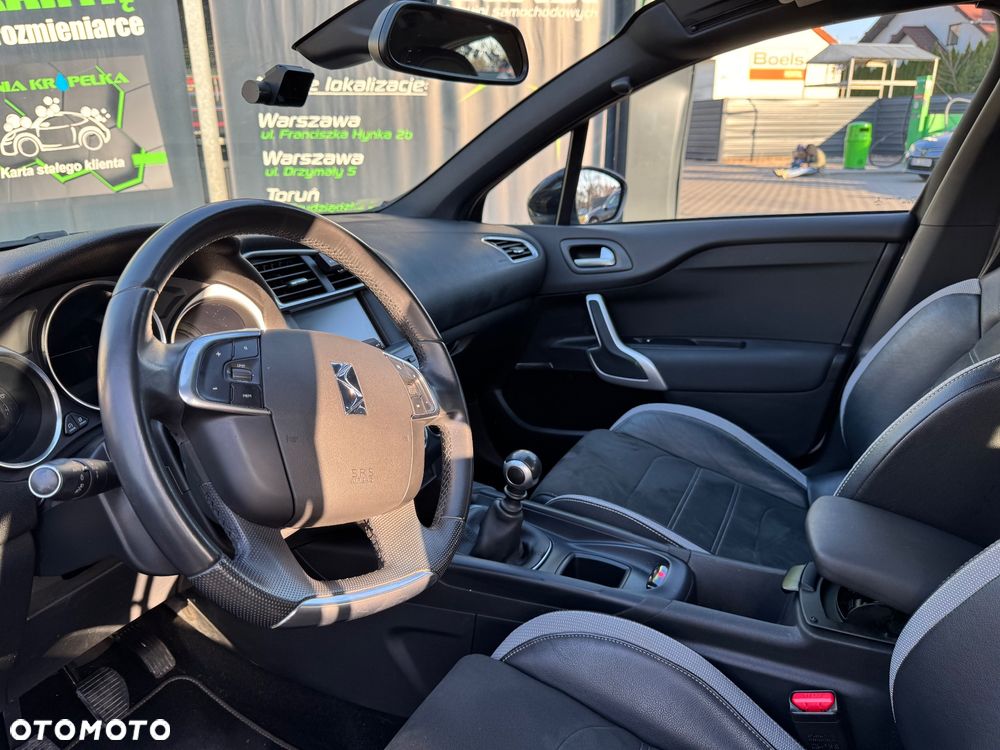DS Automobiles DS 4 Crossback - 12