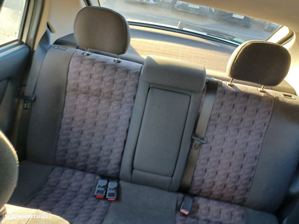 Opel Astra 1.4 Club - 6