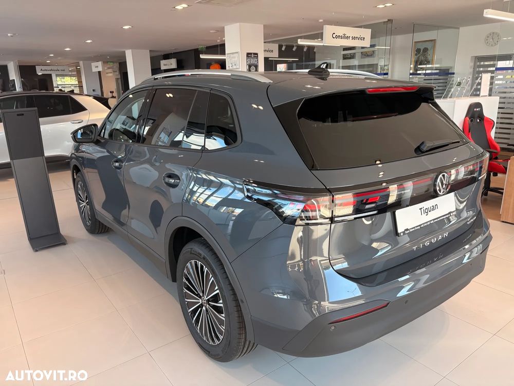 Volkswagen Tiguan - 6