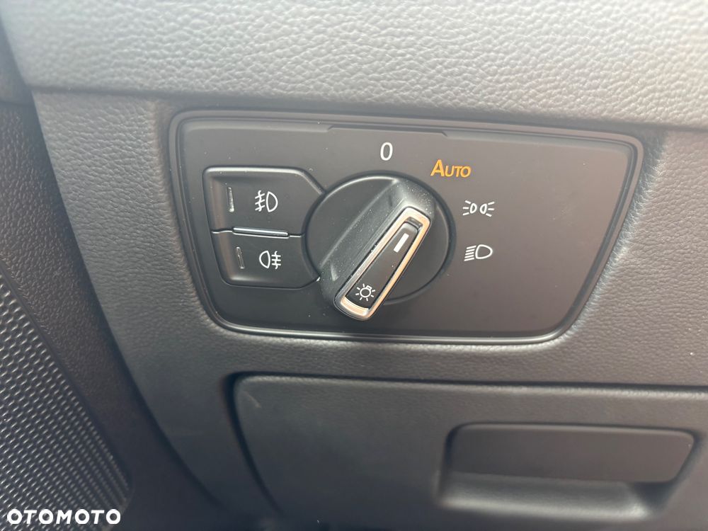 Volkswagen Passat 1.5 TSI EVO Elegance DSG - 30