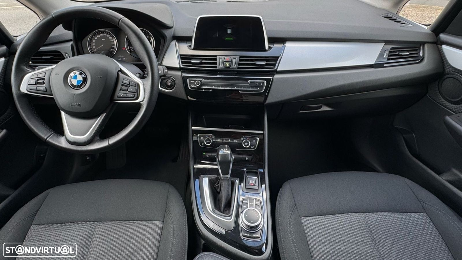 BMW 225xe Active Tourer - 14
