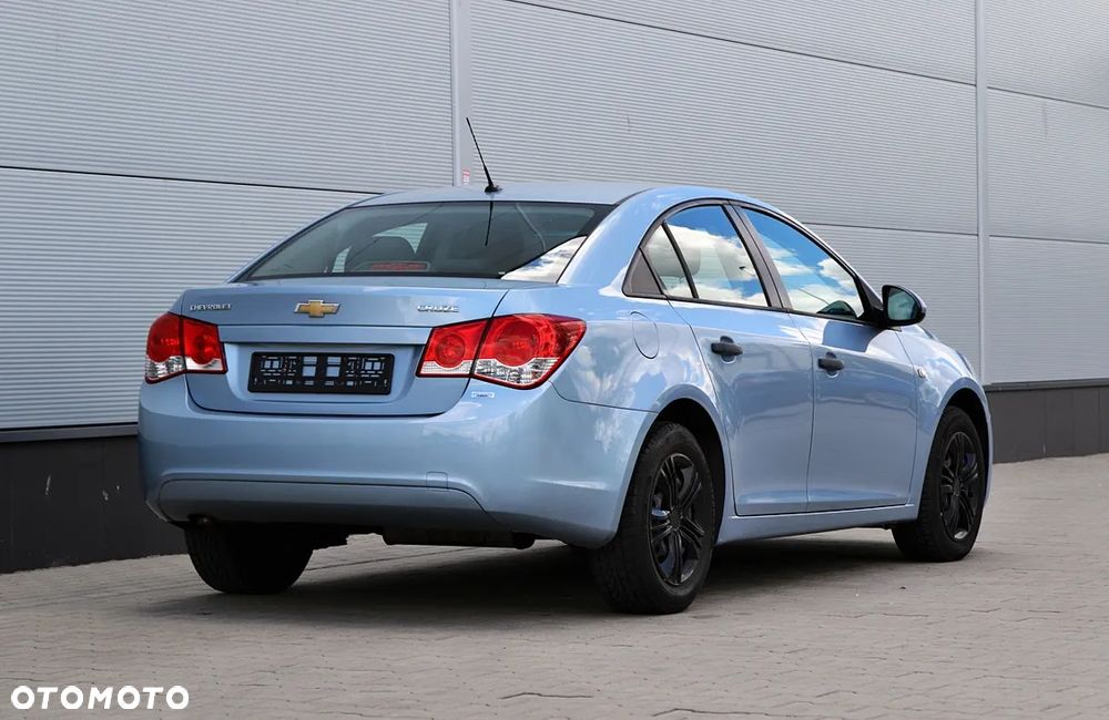 Chevrolet Cruze 1.6 LS+ - 7