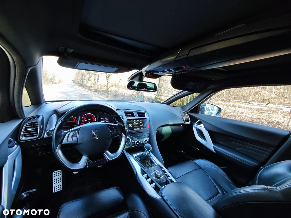 Citroën DS5 2.0 HDi SoChic - 27