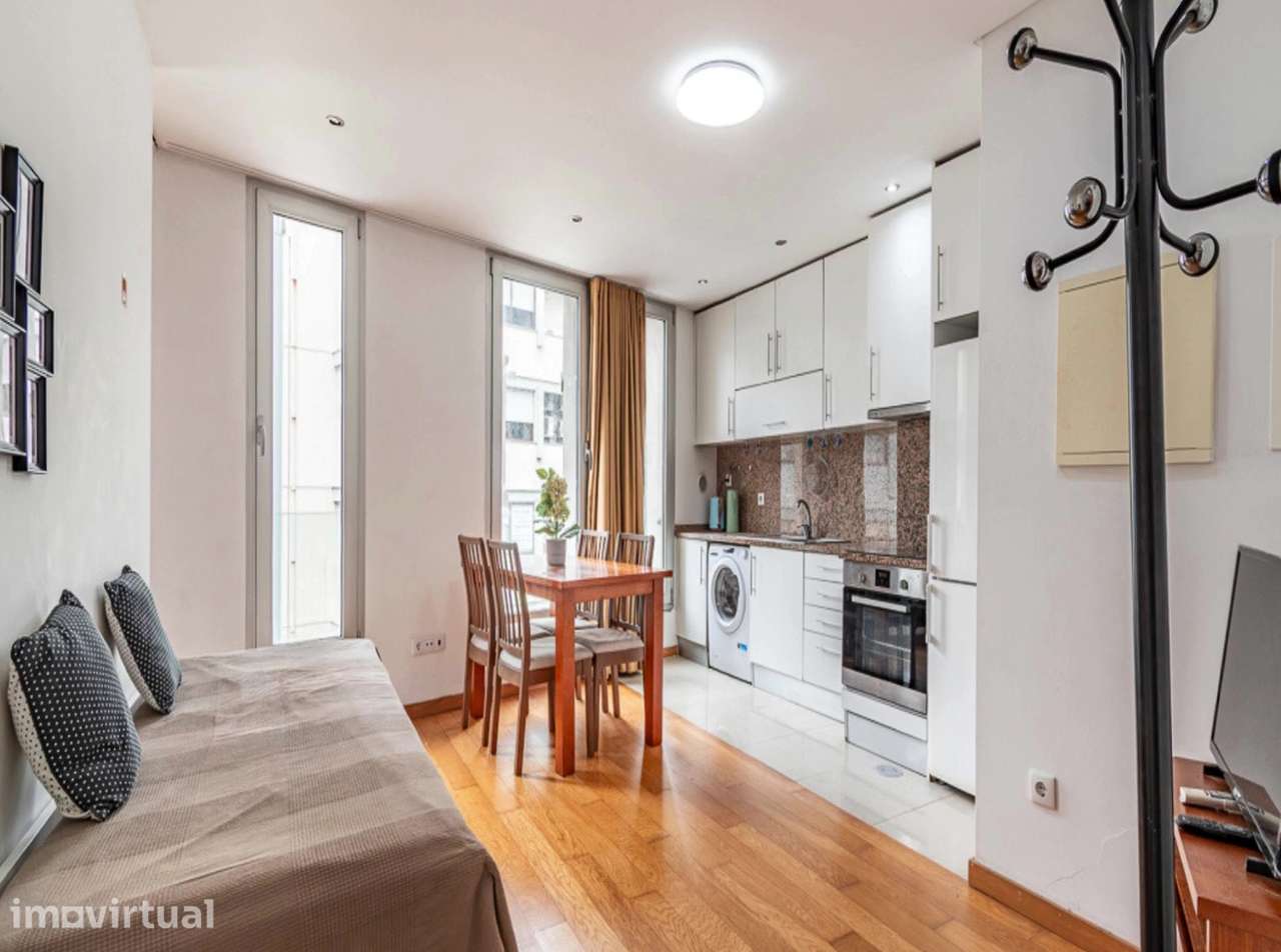 Apartamento T1 com varanda e ar condicionado Bonfim, Porto - Grande imagem: 4/12