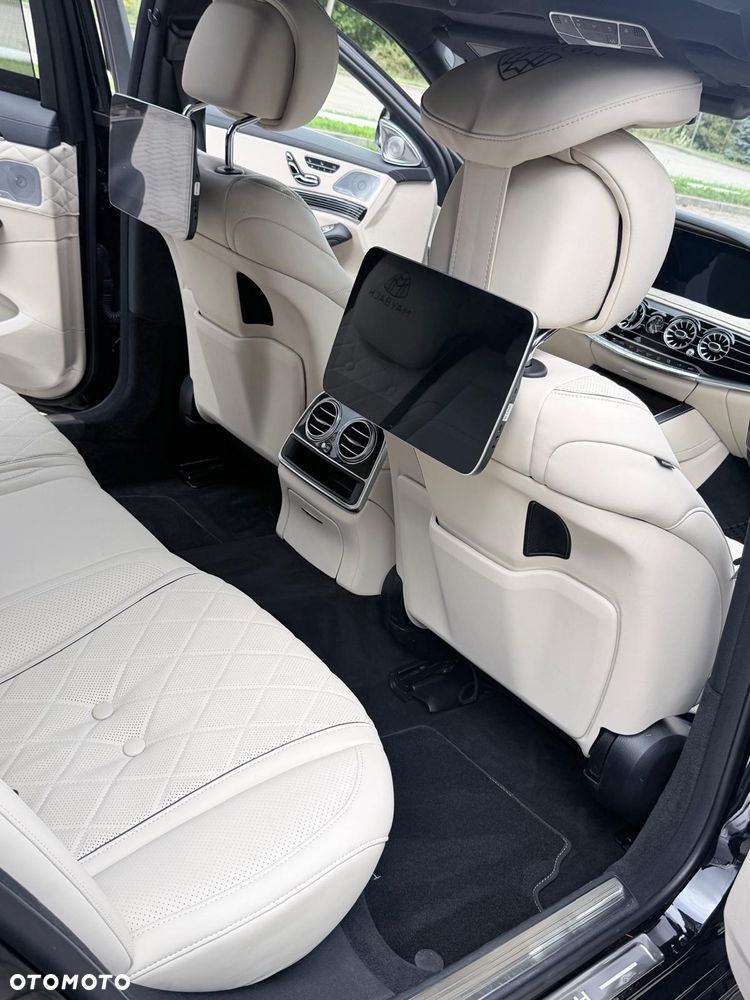 Mercedes-Benz Klasa S 560 4-Matic 9G-TRONIC - 23