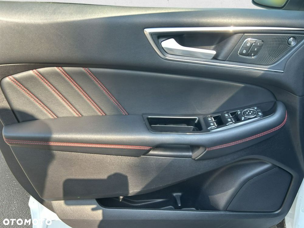 Ford Edge - 10