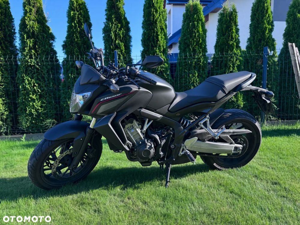 Honda CB - 2