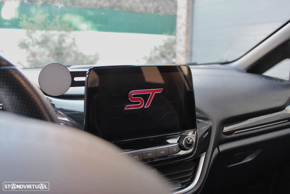 Ford Fiesta 1.5 EcoBoost ST - 34