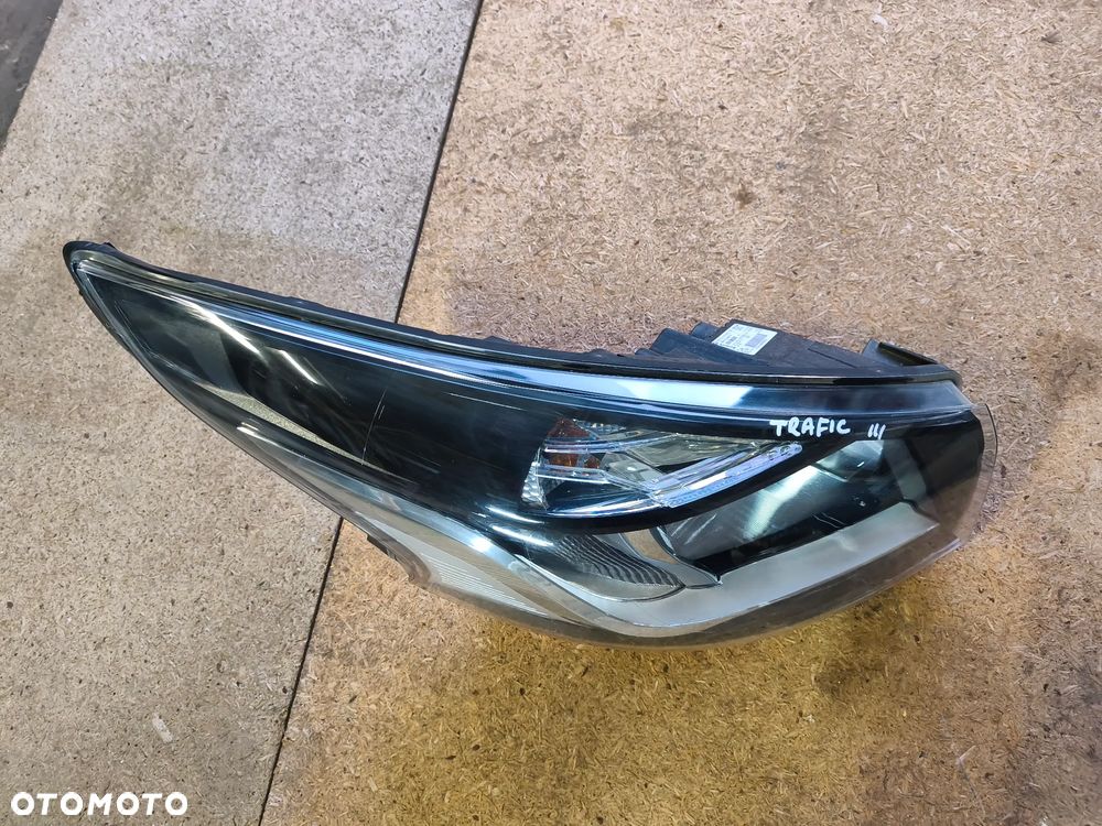 LAMPA PRZÓD PRZEDNIA PRAWA 260105469R RENAULT TRAFIC III - 3