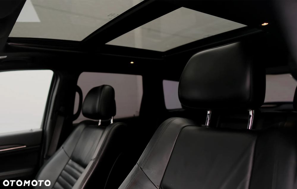 Jeep Grand Cherokee 3.6 V6 Overland Summit - 32