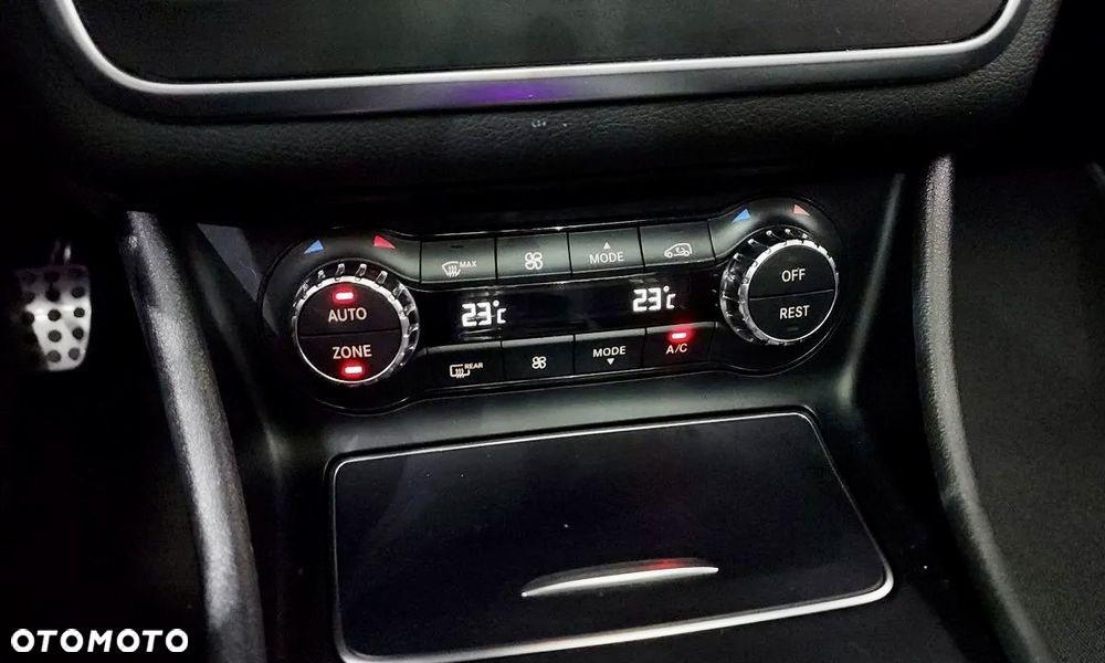 Mercedes-Benz CLA - 20
